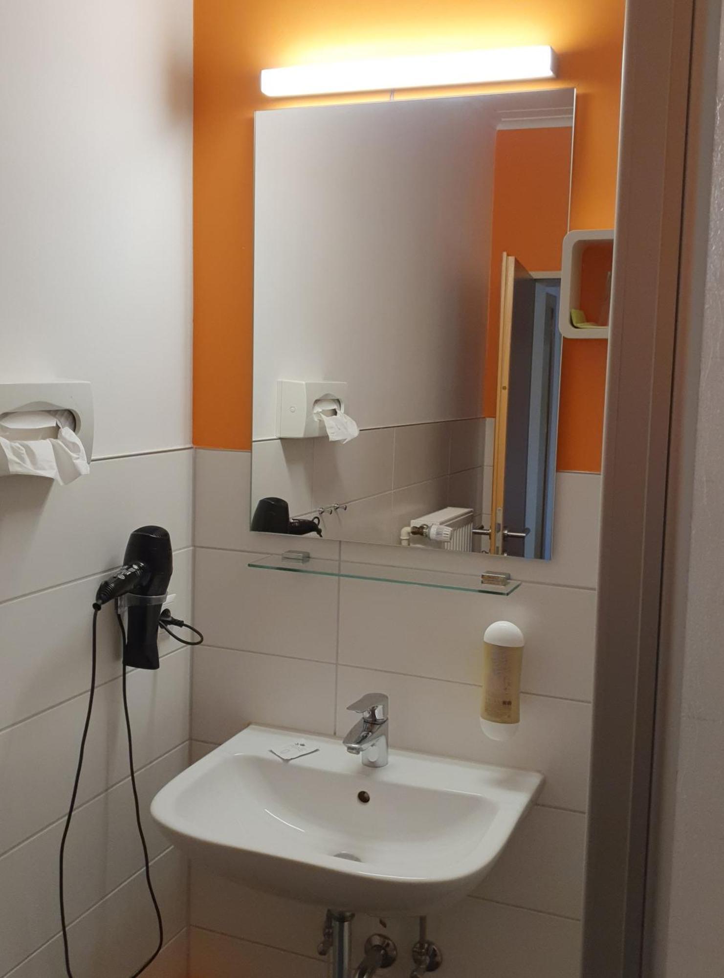 Waldhotel Lingen Bagian luar foto